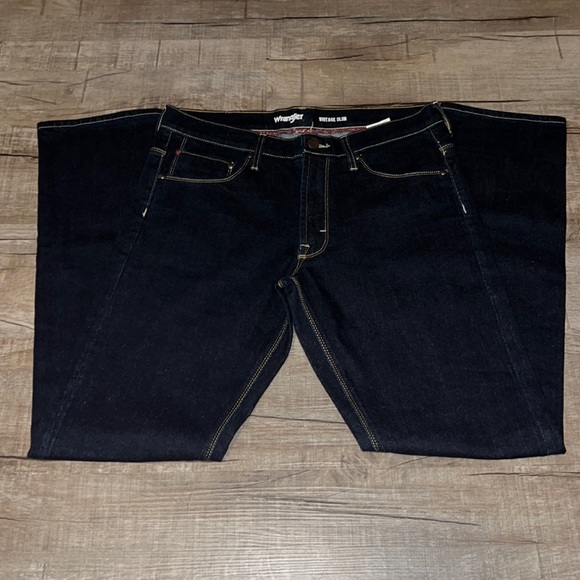 Wrangler Other - Wrangler vintage slim size 32/32